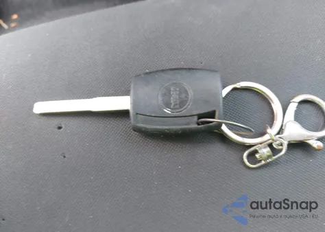 2015 Ford Fiesta Se z USA, uszkodzony, nr VIN 3FADP4EJ0FM219493